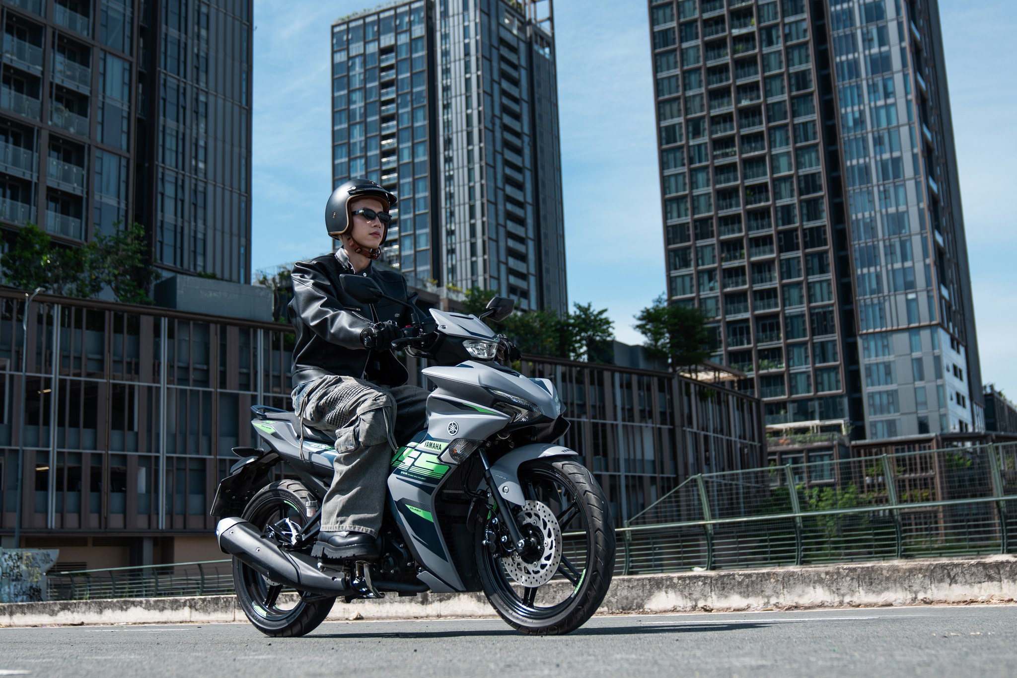 mua-xe-exciter-155-a-vva