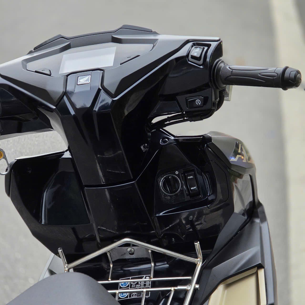 trang bi-ab-125-va-vario125-2025