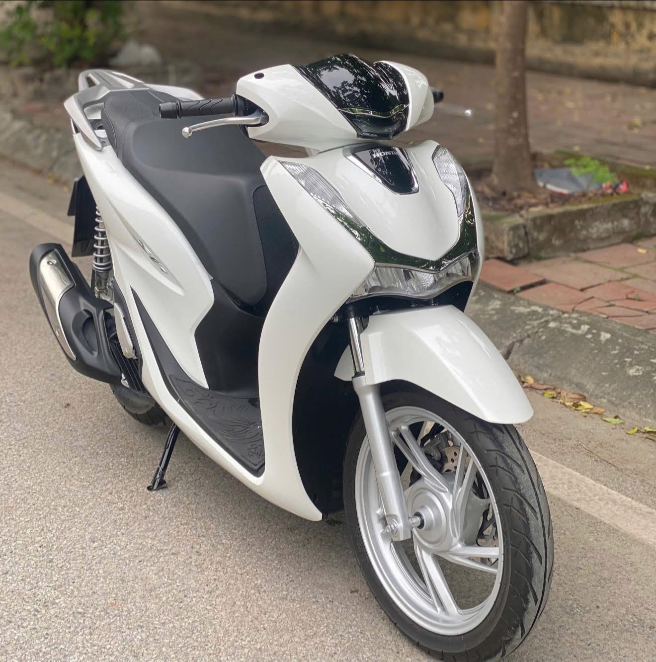 gia-xe-sh-125-2025-moi-nhat