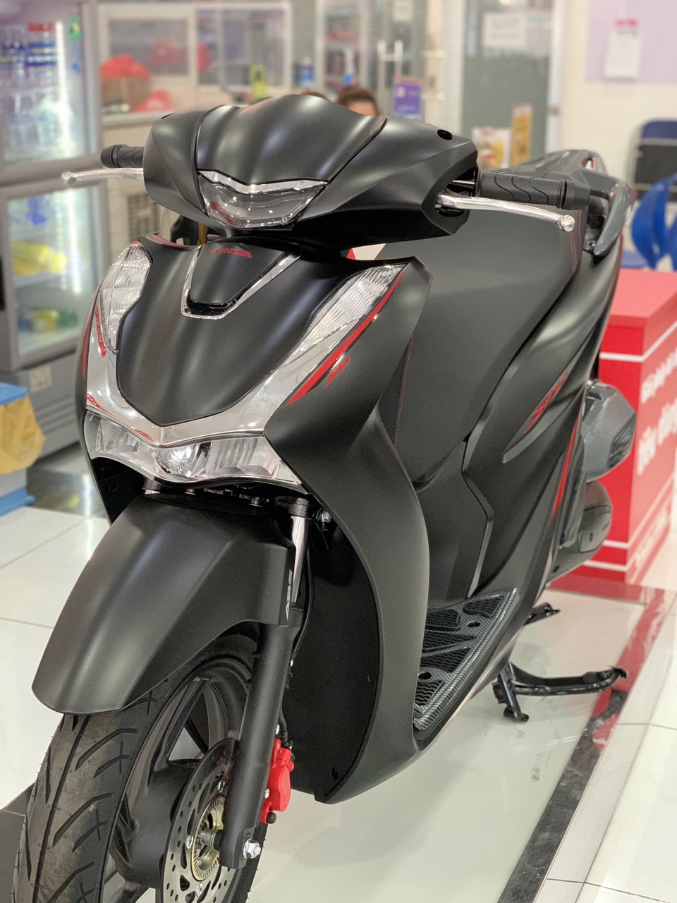 sh125-2025-so-sanh-cac-phien-ban