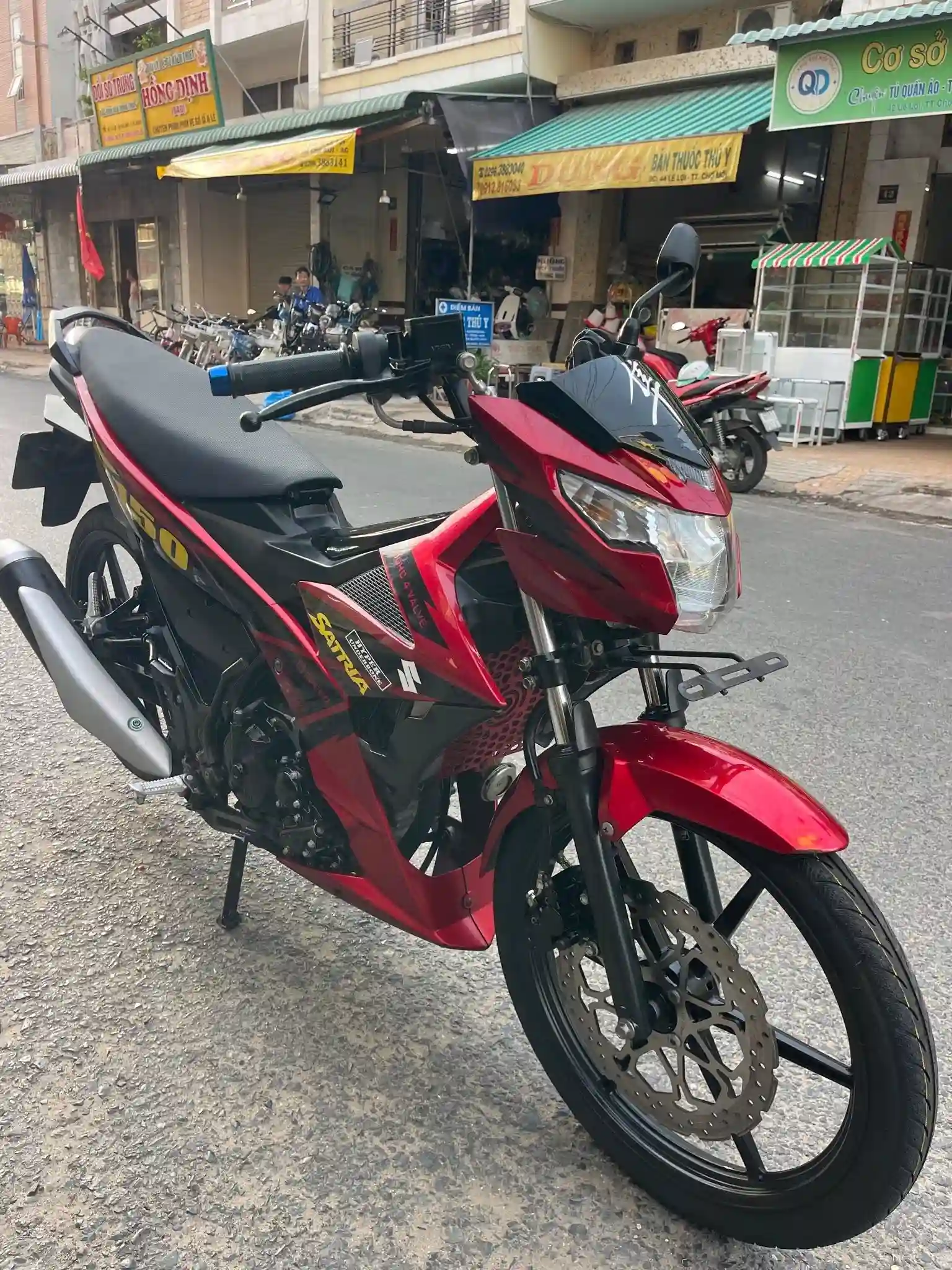 suzuki-satria-150-tra-gop-lai-thap-can-tra-truoc-bao-nhieu