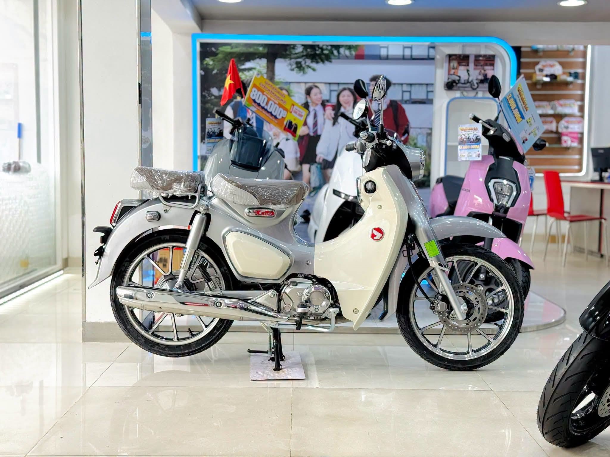 Giá lăn bánh Super Cub 2027 tại TP.HCM