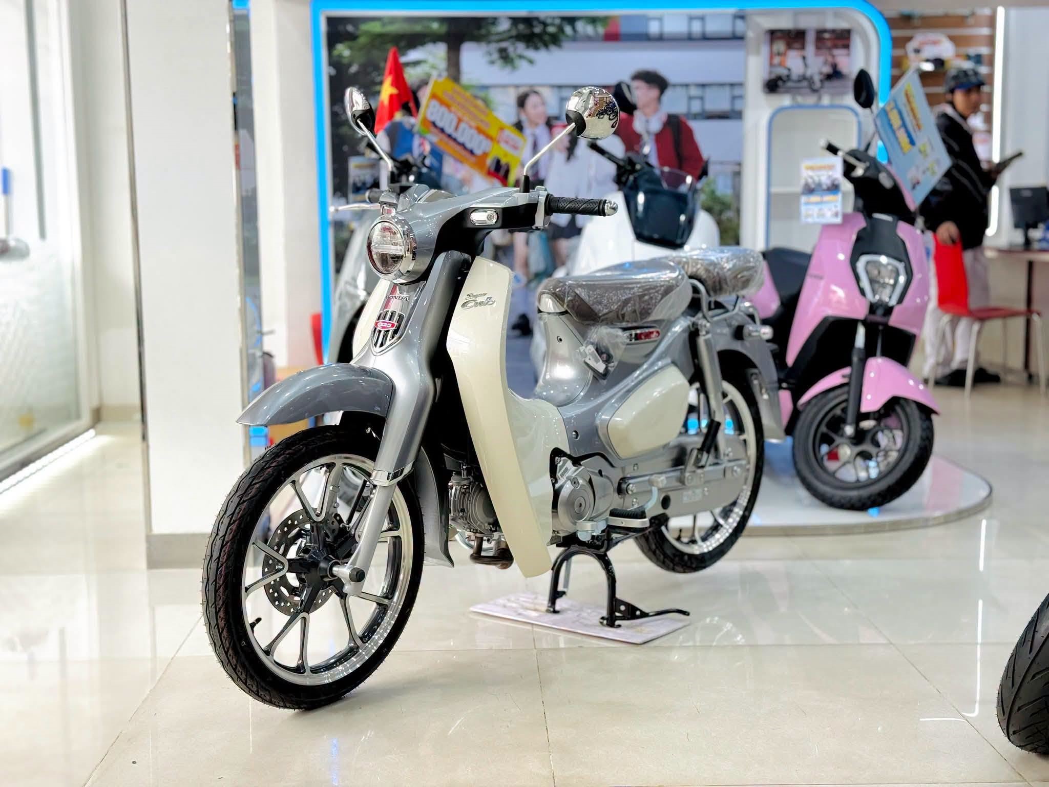 Honda Super Cub 2027 Giá Bao Nhiêu? Xe Có Gì Mới?